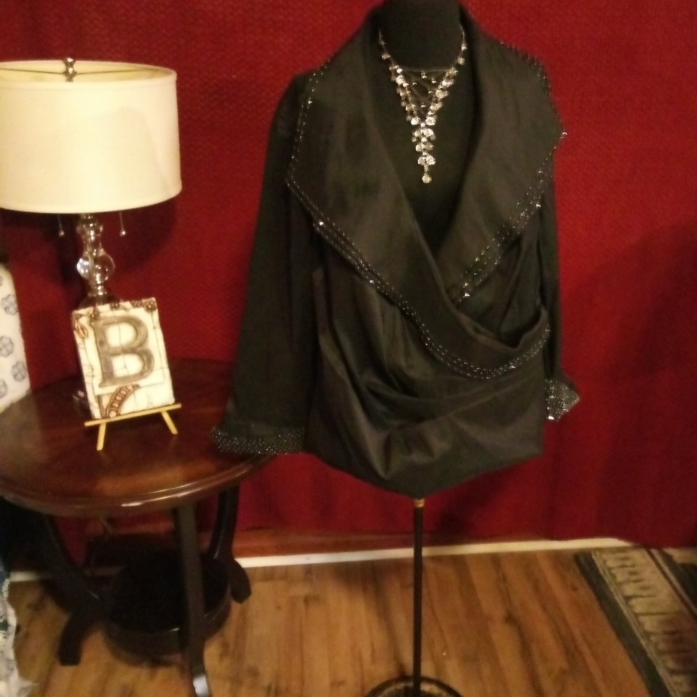 Black Cachet blouse